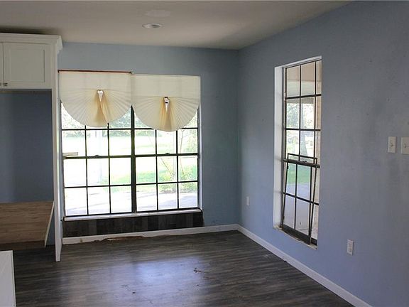 3rd image of 26308 Woodstock Dr