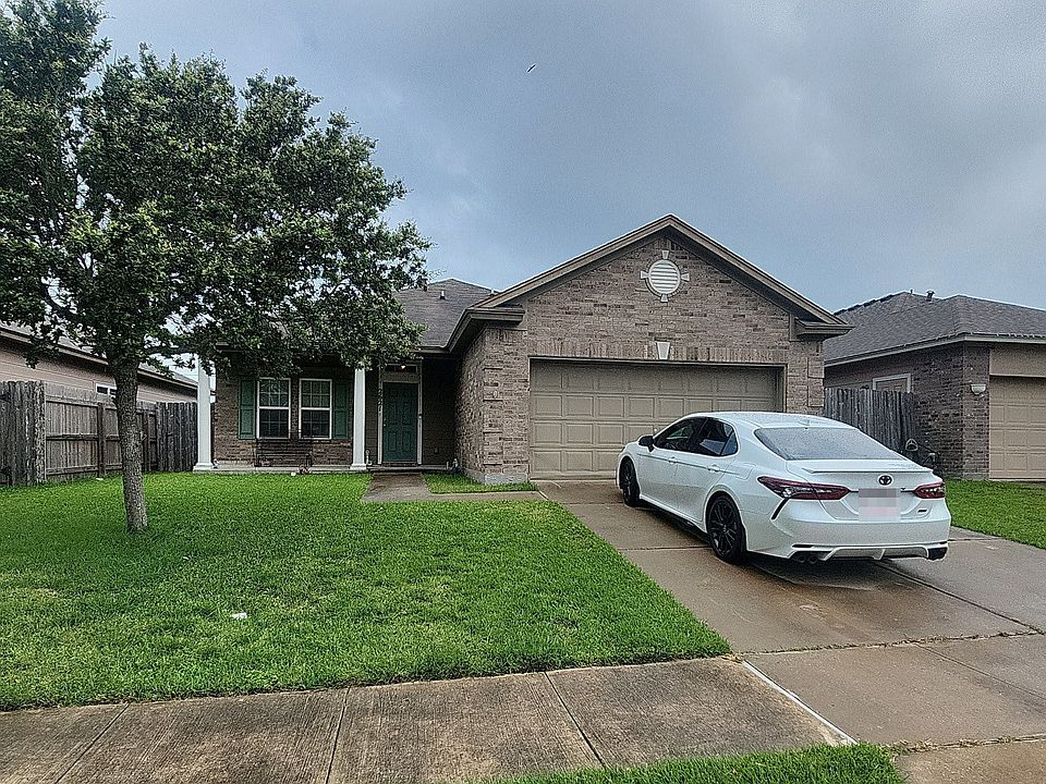 1st image of 2621 Las Brisas St