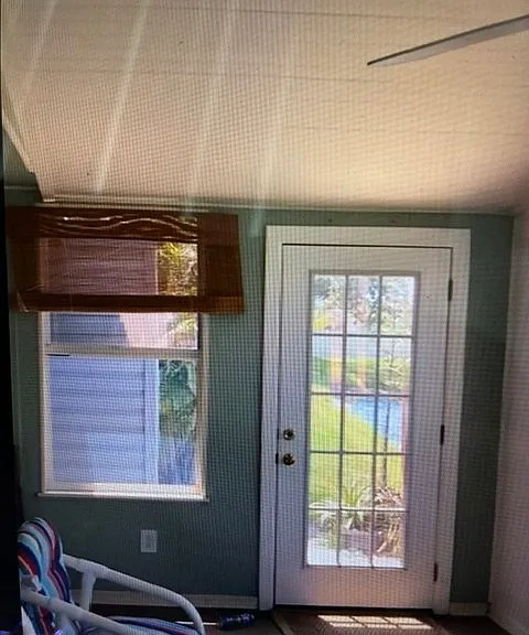 705 Hibiscus Ln — Photo 14