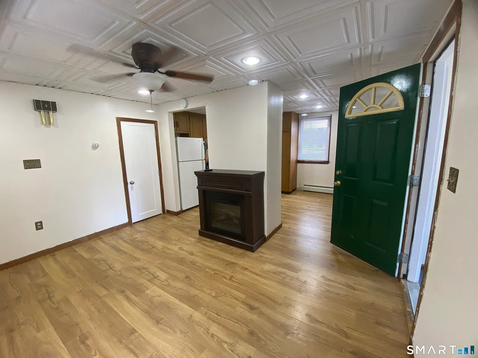 2 bed, 2.0 bath, 923 sqft, $1,900 — Photo 3