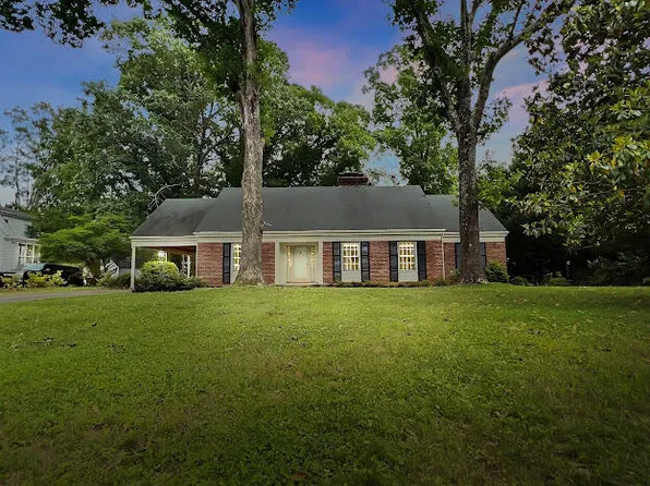 1029 Mulberry Rd, Martinsville, VA 24112