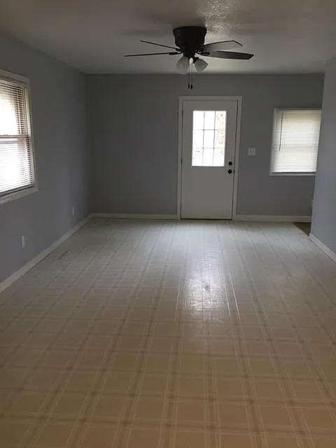 2 bed, $950 — Photo 4