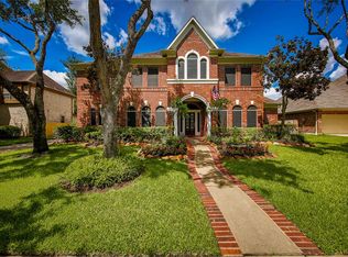 3727 Emerald Falls Dr, Houston, TX 77059