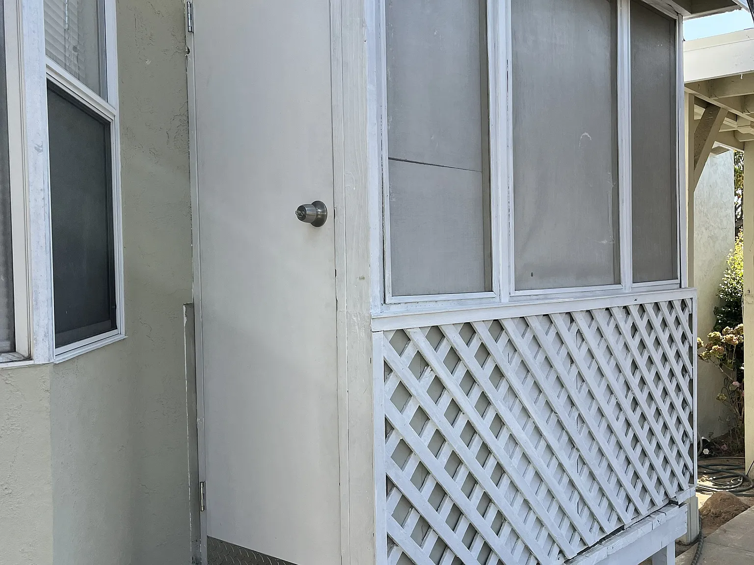 Studio, 180 sqft, $1,500 — Photo 2