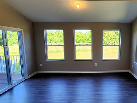 4th image of 5945 Carriage Meadows Dr