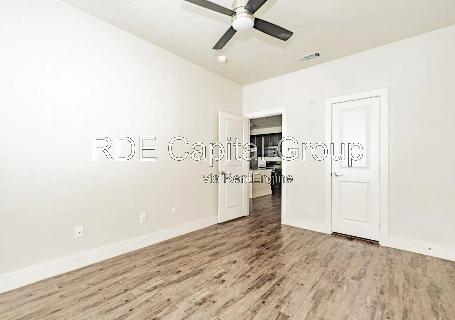 2 bed, 2.0 bath, 1016 sqft, $1,195 — Photo 4