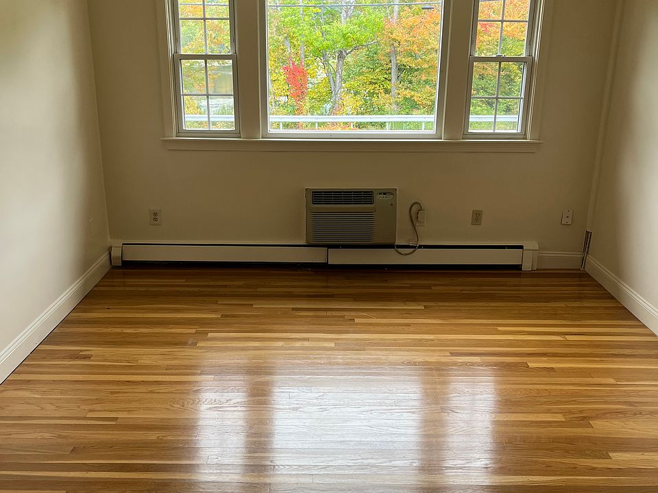 1st image of 531 Main St APT 10
