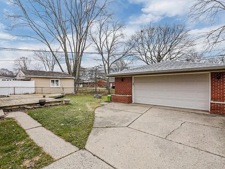 22826 Frederick Ave — Photo 21
