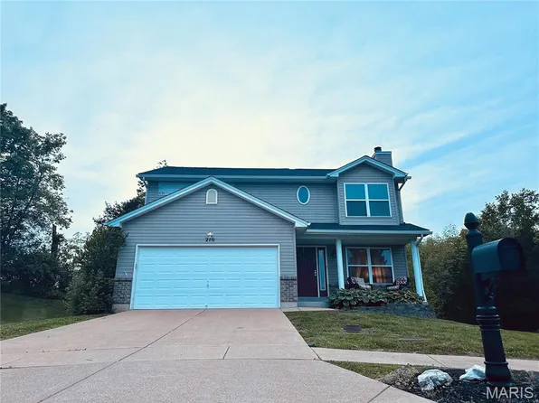210 Castle Pines Ct, Imperial, MO 63052