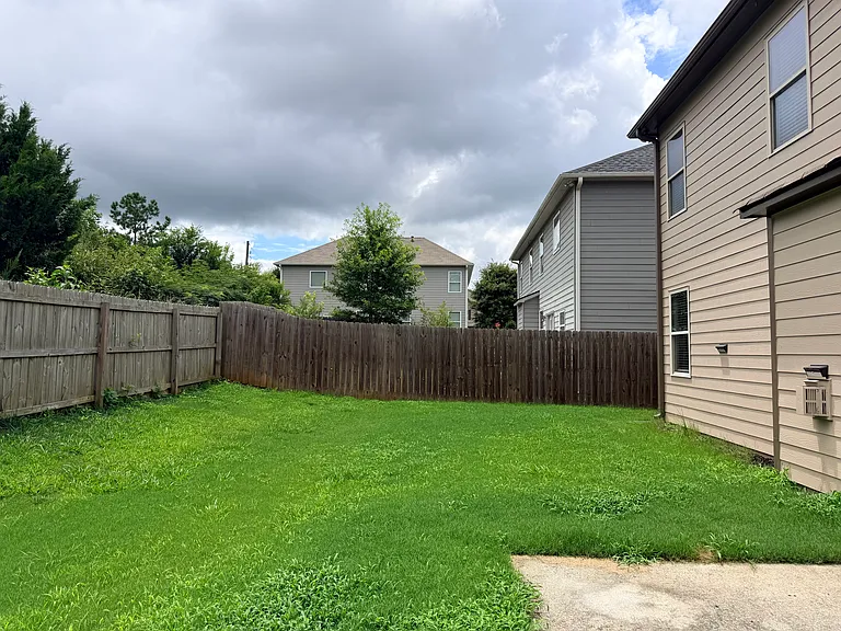 3830 Cordova Ln — Photo 4