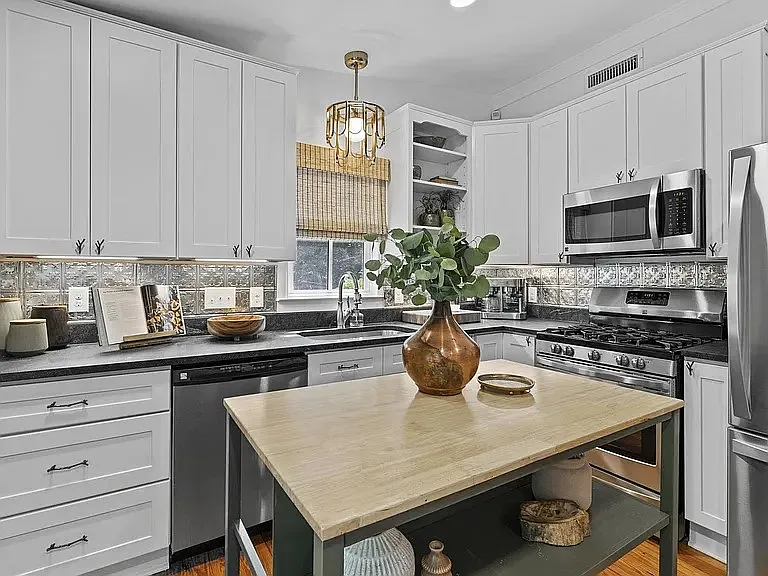 406 Green St — Photo 42