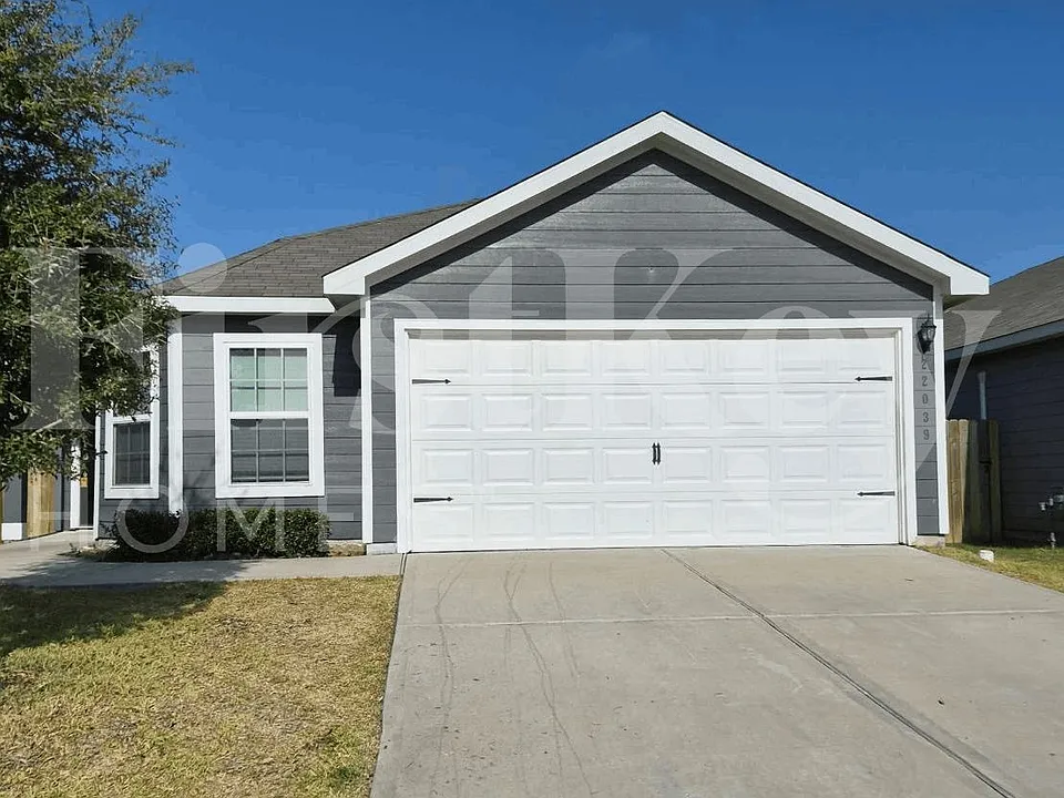 22039 Ellison Dr