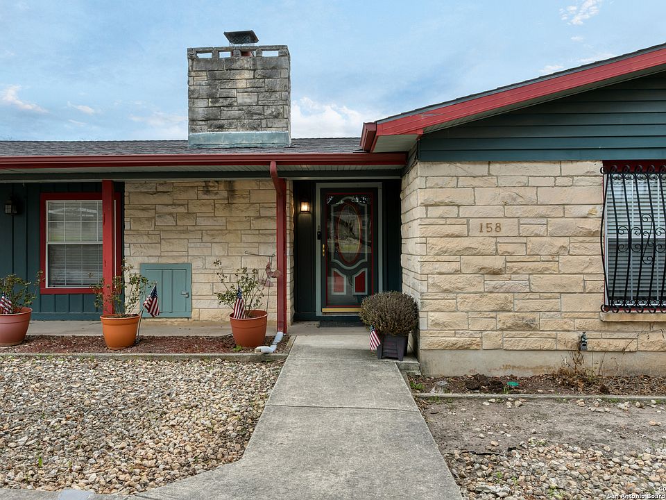 1st image of 158 E ARROWHEAD DR