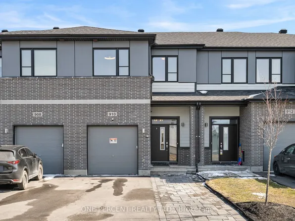 910 Paseana Pl, Ottawa, ON K2V 0P4