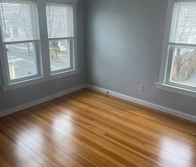 16 Hanna St #B — Photo 3