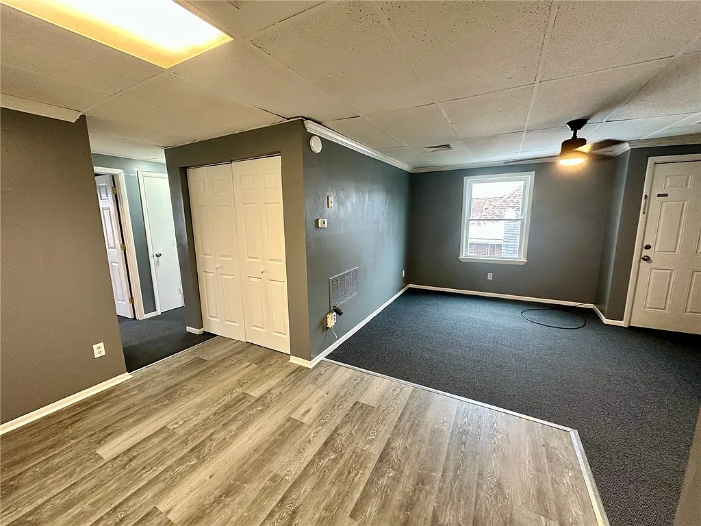 3 bed, $1,050 — Photo 4