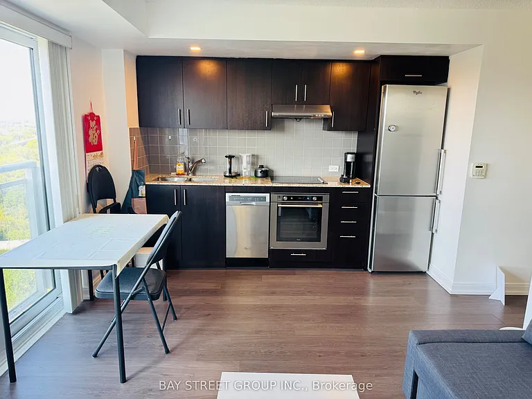 255 Village Green Sq #1108 — Photo 7