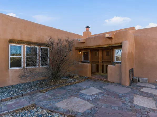 919 Camino Los Abuelos, Lamy, NM 87540