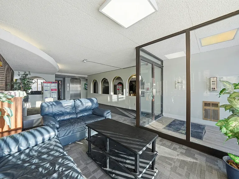 34 Kleisinger Cres — Photo 30
