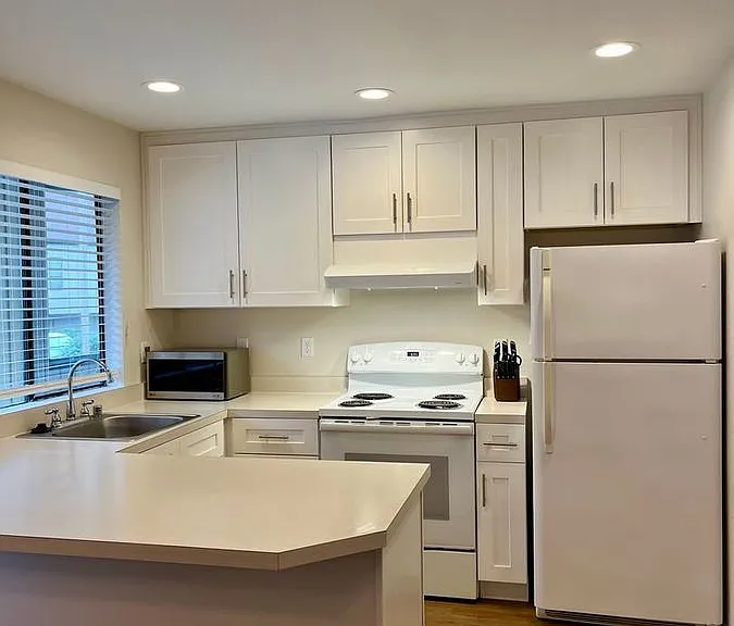10819 NE 37th Pl #224 — Photo 16