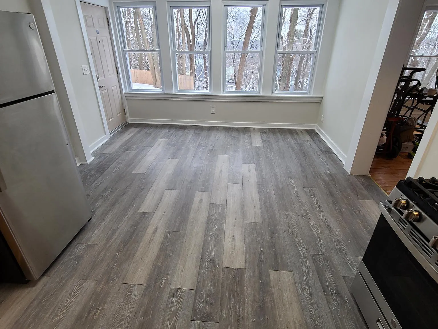 2 bed, 1000 sqft, $2,200 — Photo 2