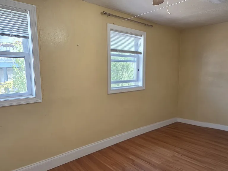 82 Garfield Ave #1 — Photo 4