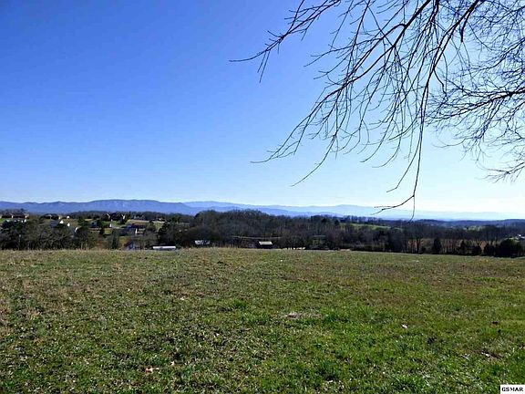 3rd image of 4 Valley Home Rd