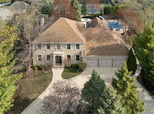 2870 Keystone Rd, Northbrook, IL 60062