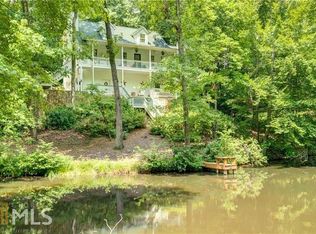 443 Lakeshore Dr, Berkeley Lake, GA 30096