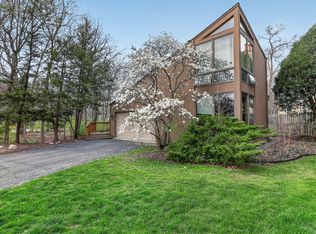 5337 Brookbank Rd, Downers Grove, IL 60515