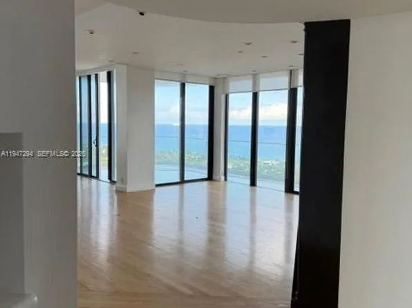 19707 Turnberry Way APT Ts-4, Miami, FL 33180