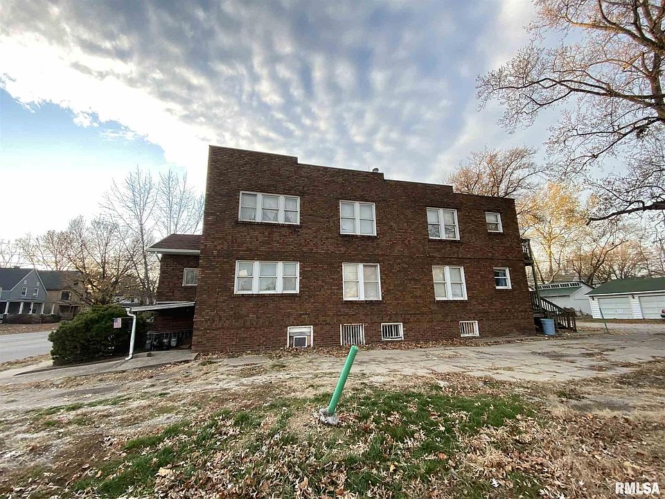 2nd image of 715 W Monroe St