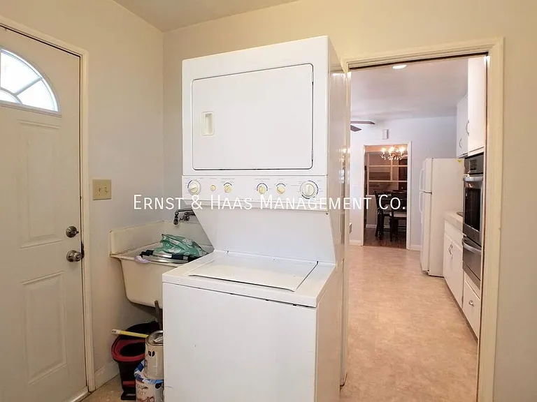 7619 Suva St — Photo 21