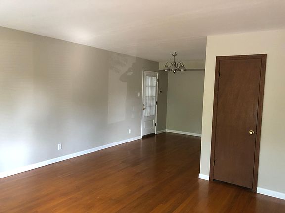 2nd image of 9910 Chantenay Dr