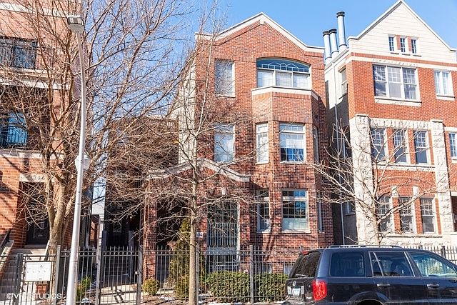 1st image of 3334 N Clifton Ave APT 4