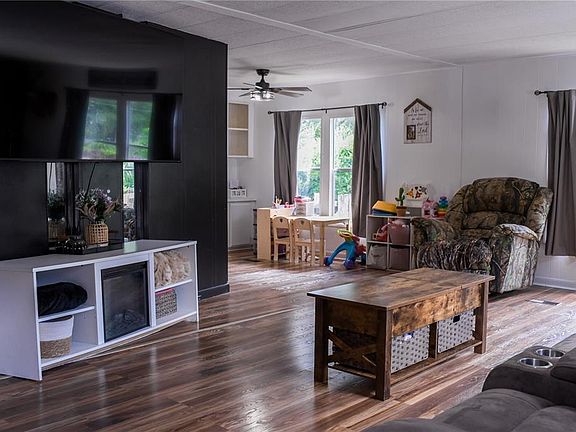 3rd image of 5843 NE 167TH AVENUE