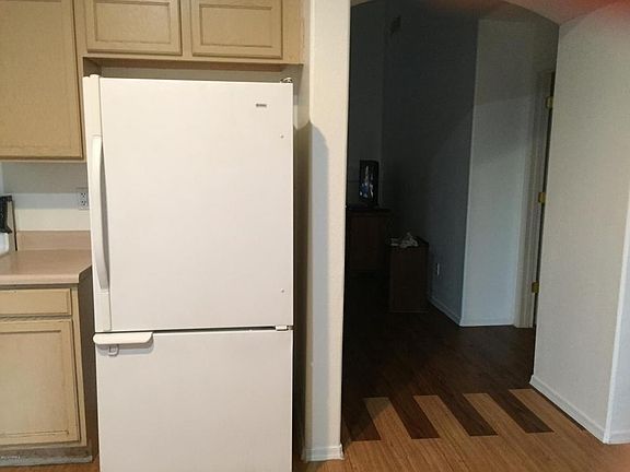 5th image of 7739 N Sun Flair Dr