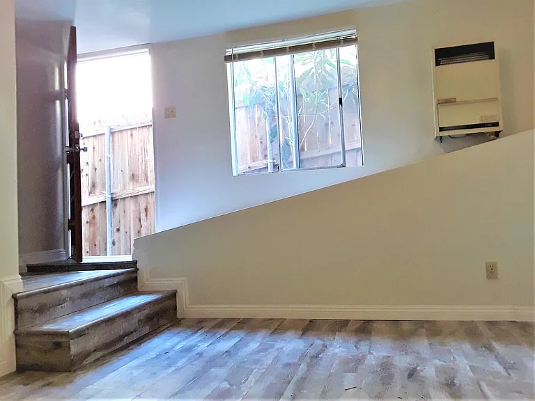 1337 Waterloo St #1/2 — Photo 3
