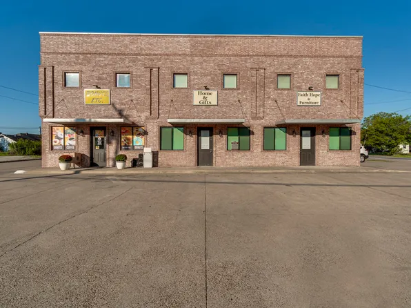 102 N Dallas St, Palmer, TX 75152