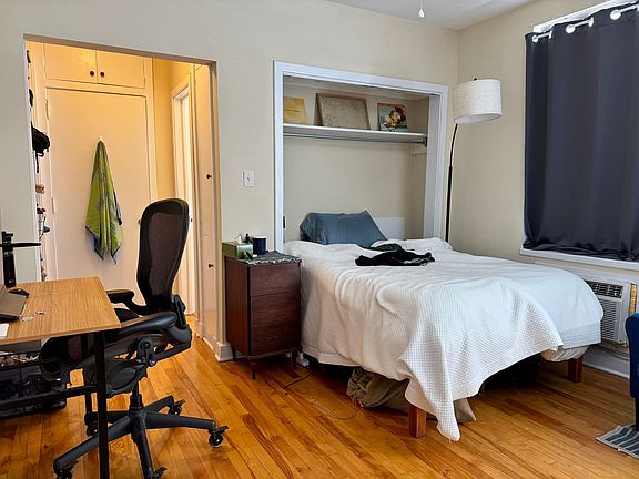 2nd image of 613 Saint Marys St #2