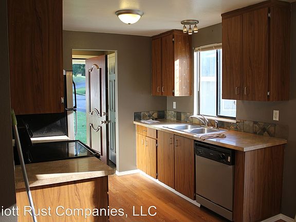 5th image of 1441 SE Bethel Valley Ln