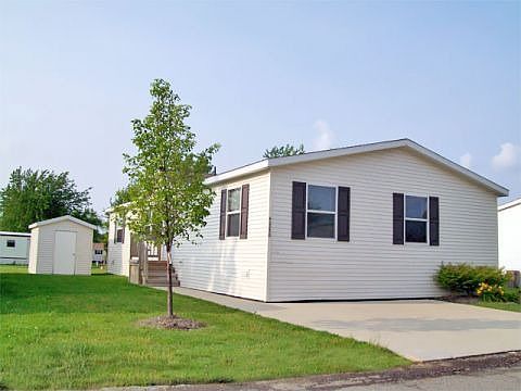 1st image of 42230 Chalet Dr