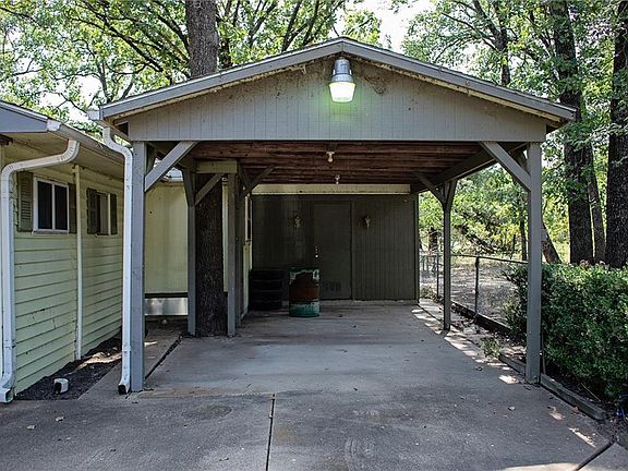 5th image of 194 Meadow Lake Dr