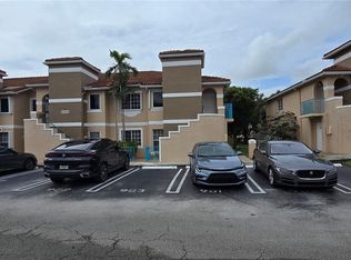 6466 SW 130th Pl APT 902, Miami, FL 33183