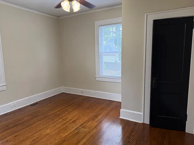 3 bed, 1392 sqft, $1,950 — Photo 4