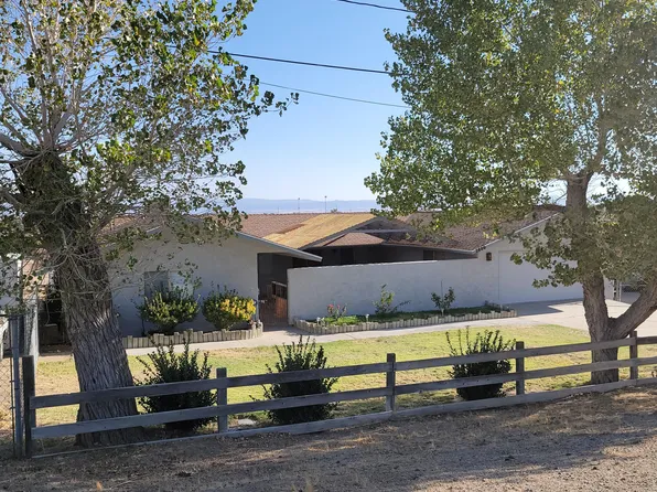 2800 Felsite Ave, Rosamond, CA 93560