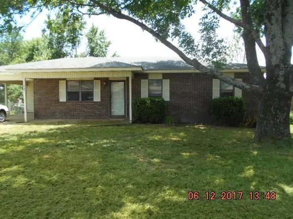 3906 Terry St, Van Buren, AR 72956