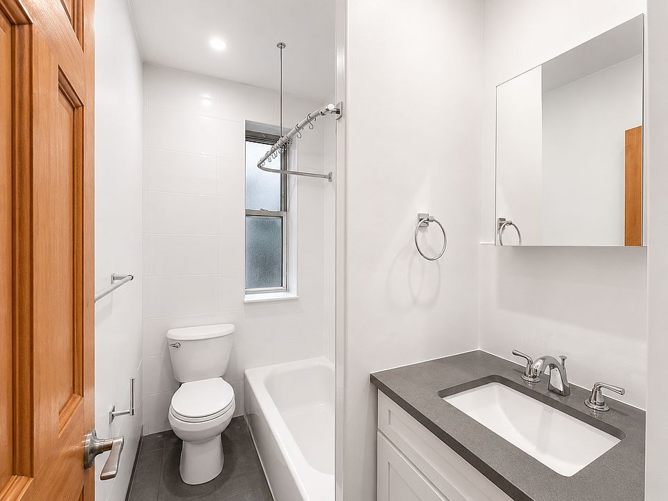 2nd image of 175 Pinehurst Ave APT 1E