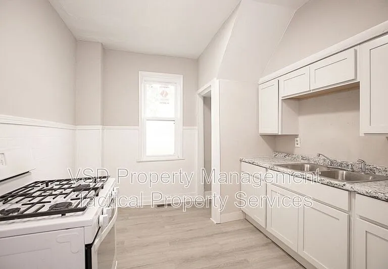 9911 Olivet Ave #3 — Photo 16