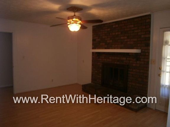3rd image of 5516 Woodland Dr